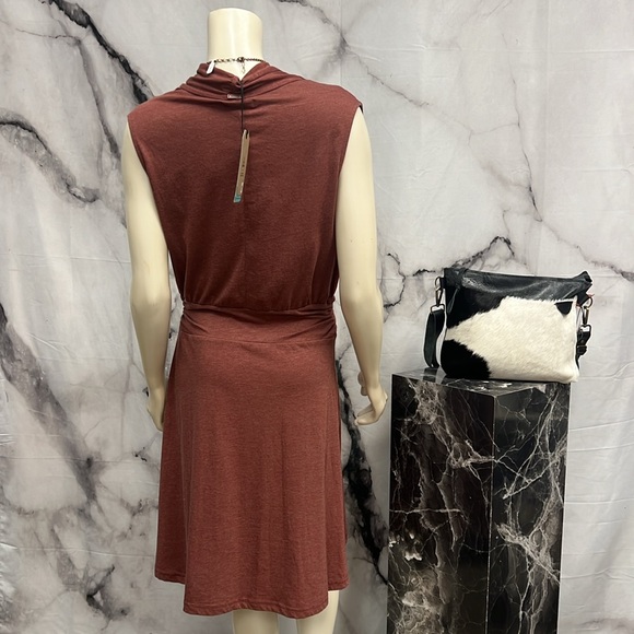 Prana Corissa dress rust brown mid length - Picture 6 of 6